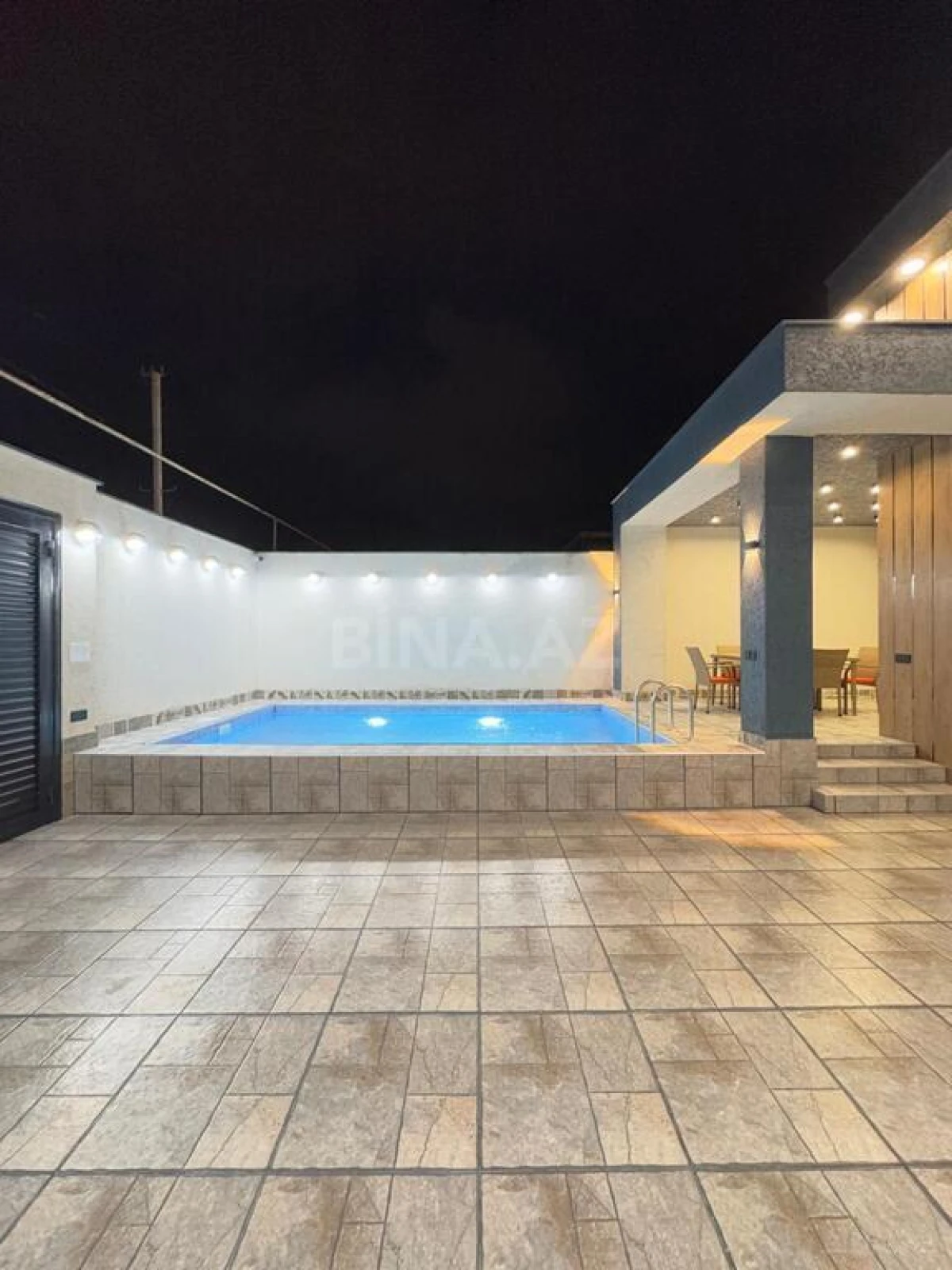 Satılır 3 otaqlı həyət evi 180 m²