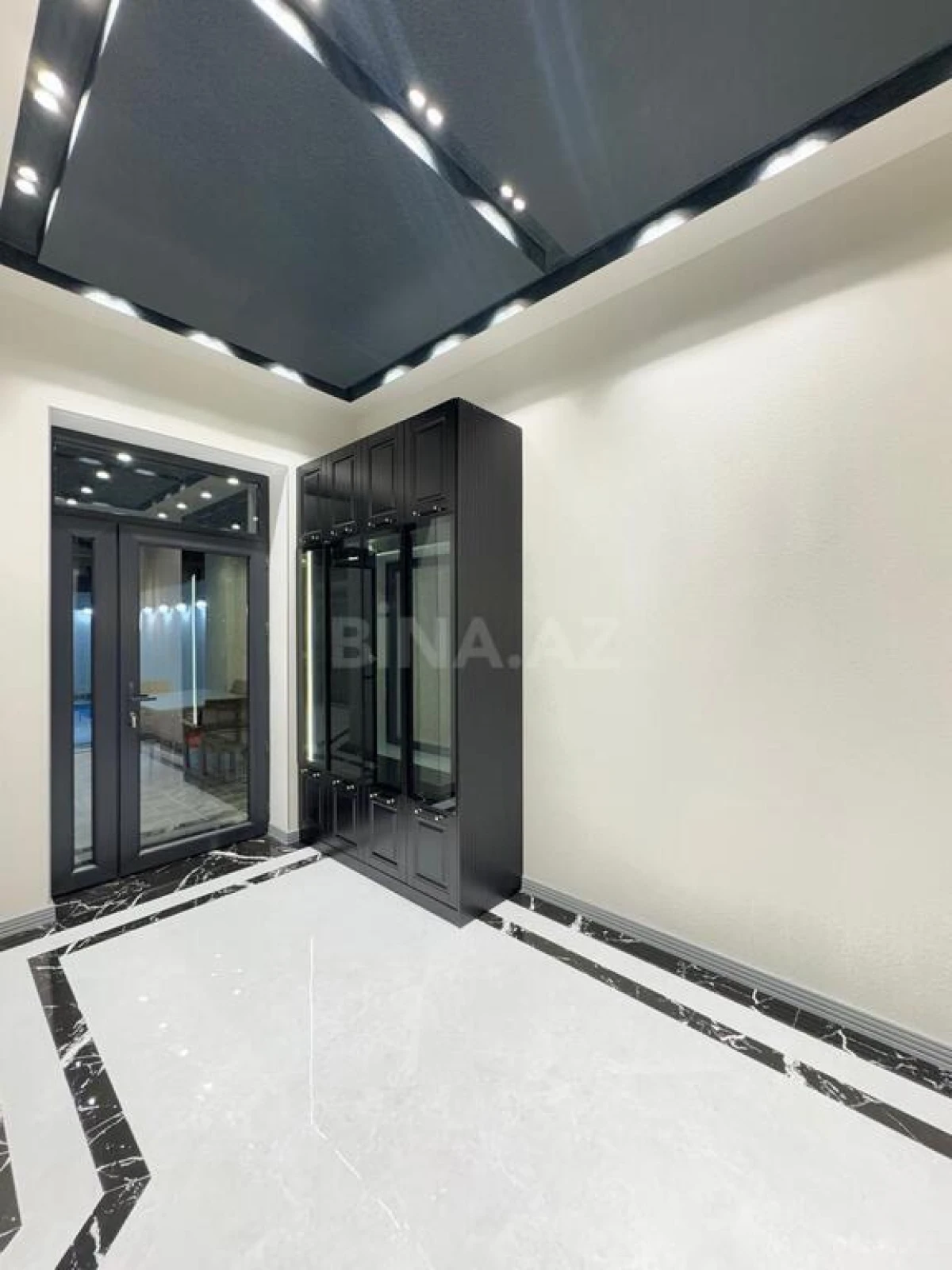 Satılır 3 otaqlı həyət evi 180 m²
