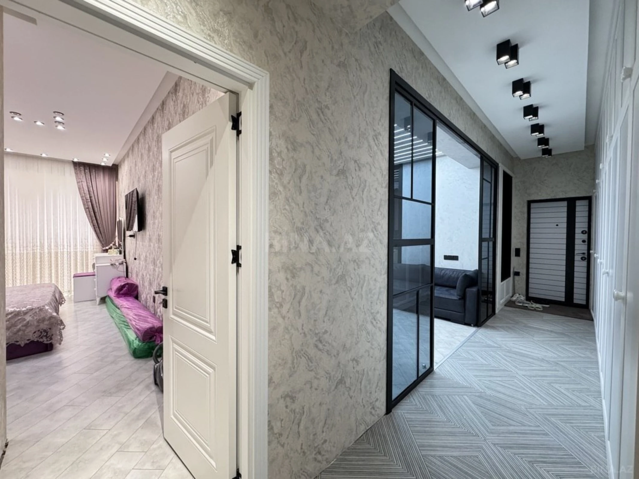 Satılır 3 otaqlı mənzil 116 m²