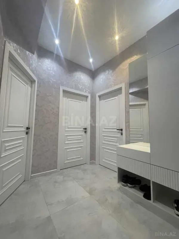 Satılır 2 otaqlı mənzil 65 m²