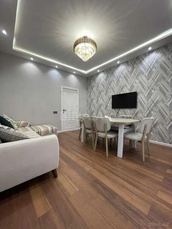 Satılır 2 otaqlı mənzil 65 m²