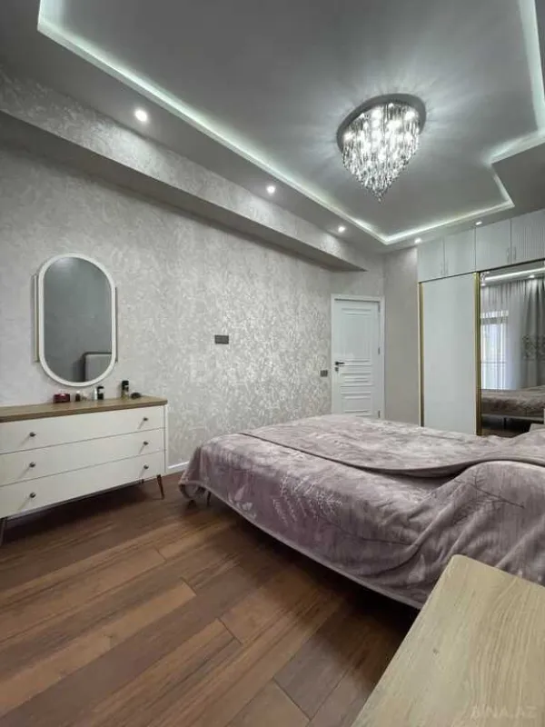 Satılır 2 otaqlı mənzil 65 m²