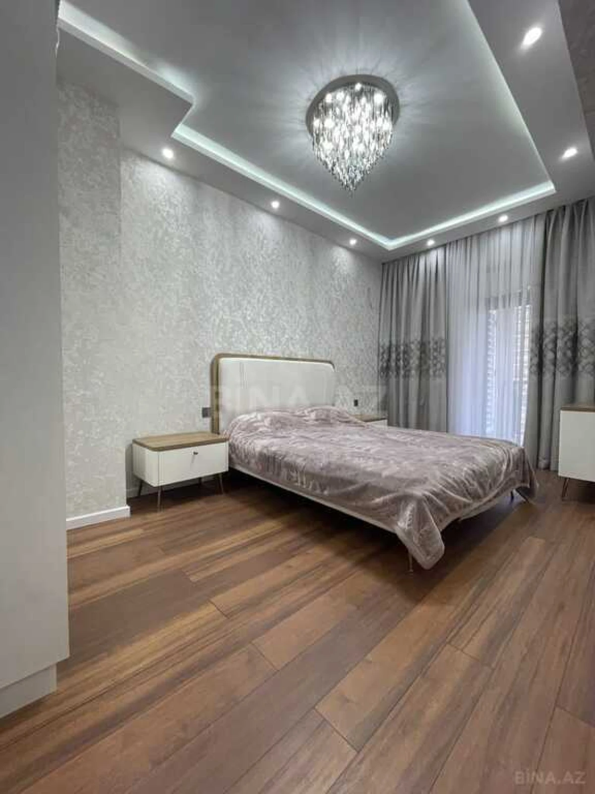 Satılır 2 otaqlı mənzil 65 m²