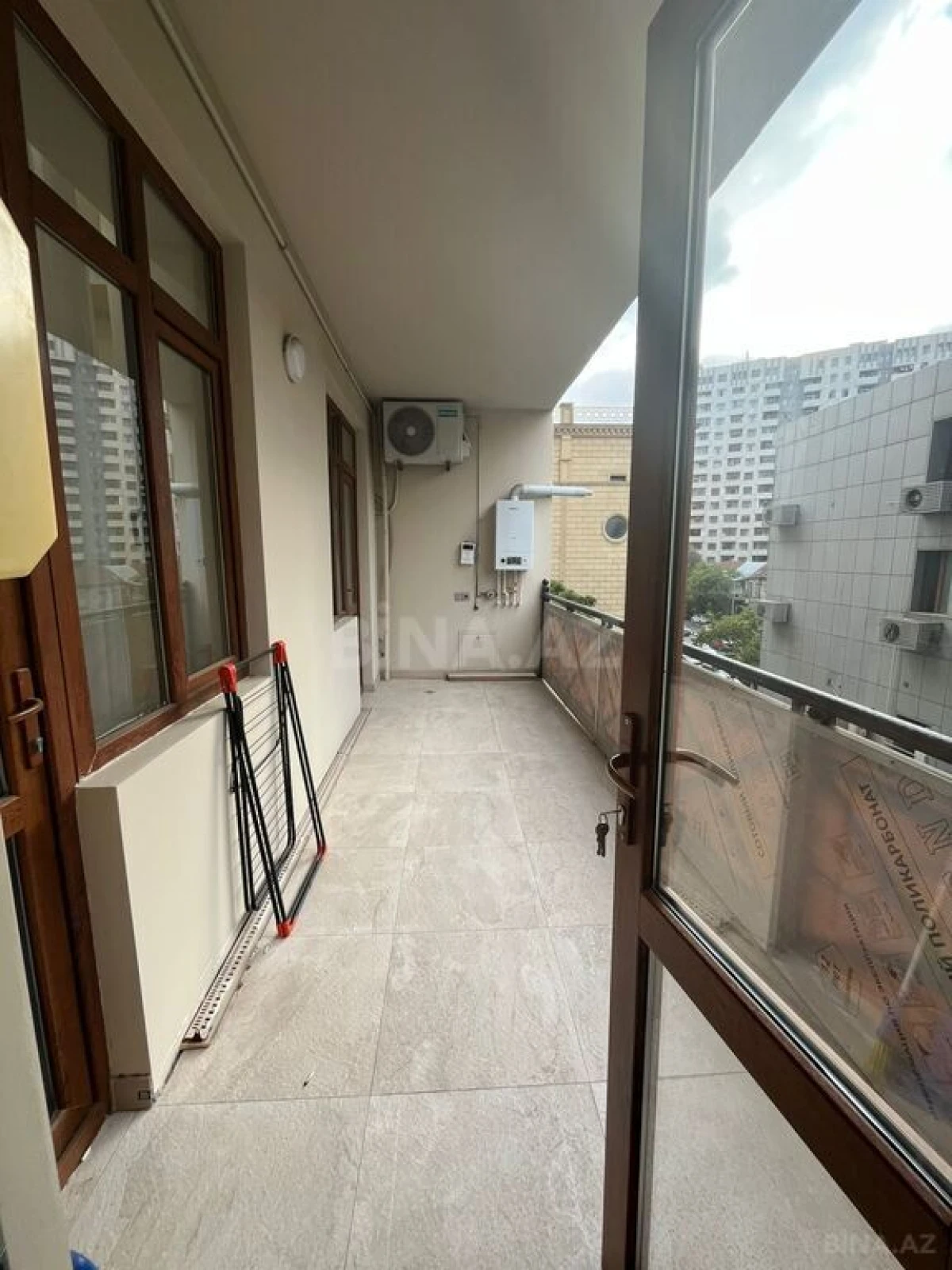 Kirayə verilir 3 otaqlı mənzil 110 m²