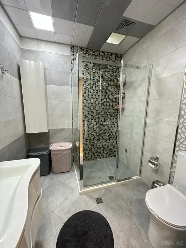 Satılır 3 otaqlı mənzil 200 m²
