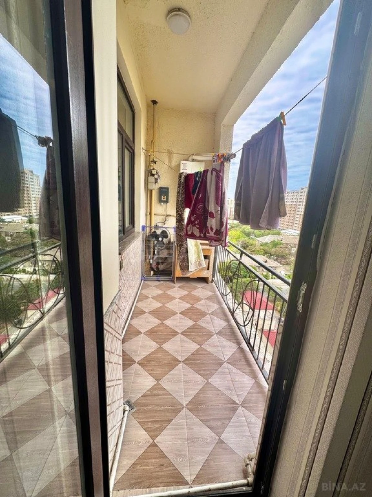 Satılır 2 otaqlı mənzil 60 m²