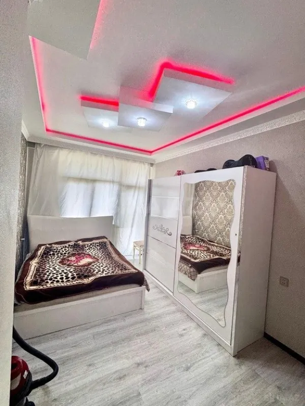 Satılır 2 otaqlı mənzil 60 m²