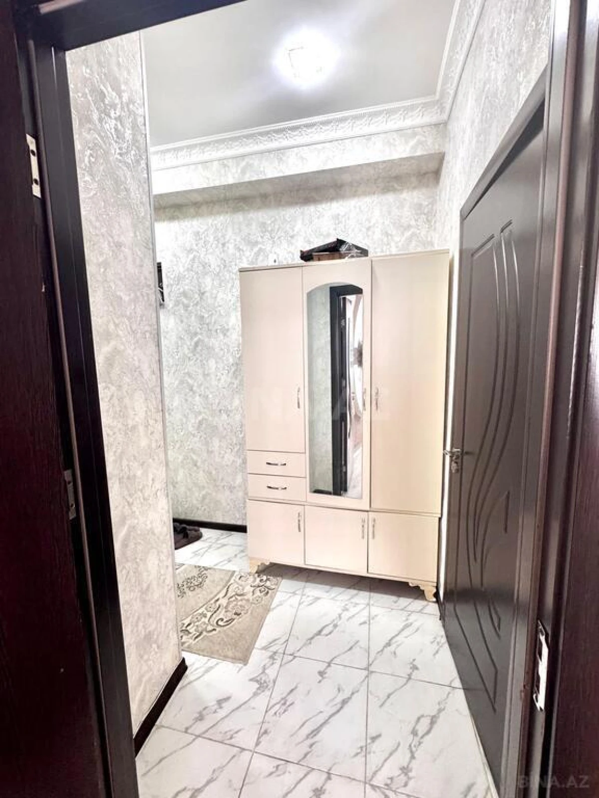 Satılır 2 otaqlı mənzil 60 m²
