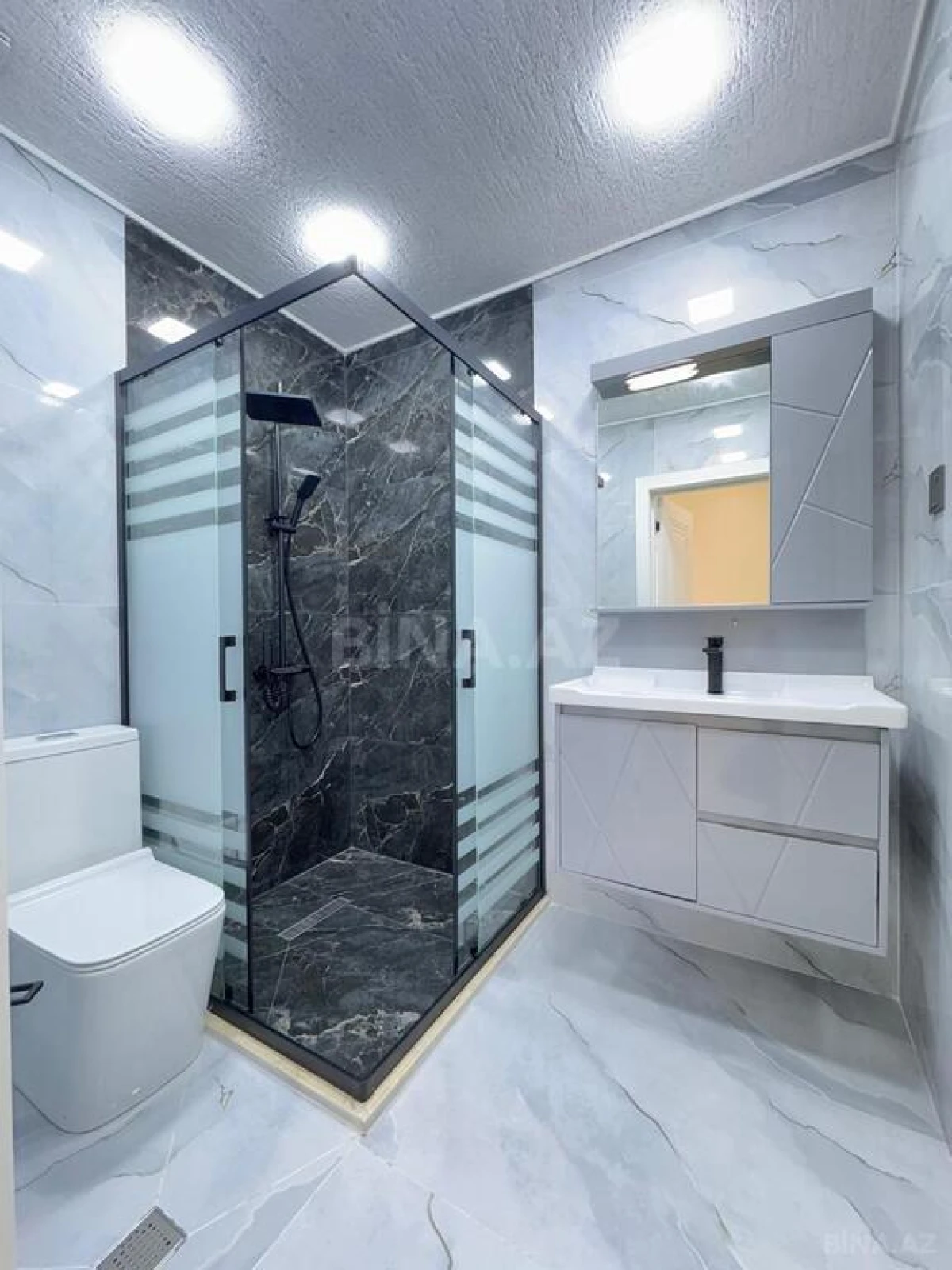 Satılır 4 otaqlı həyət evi 170 m²