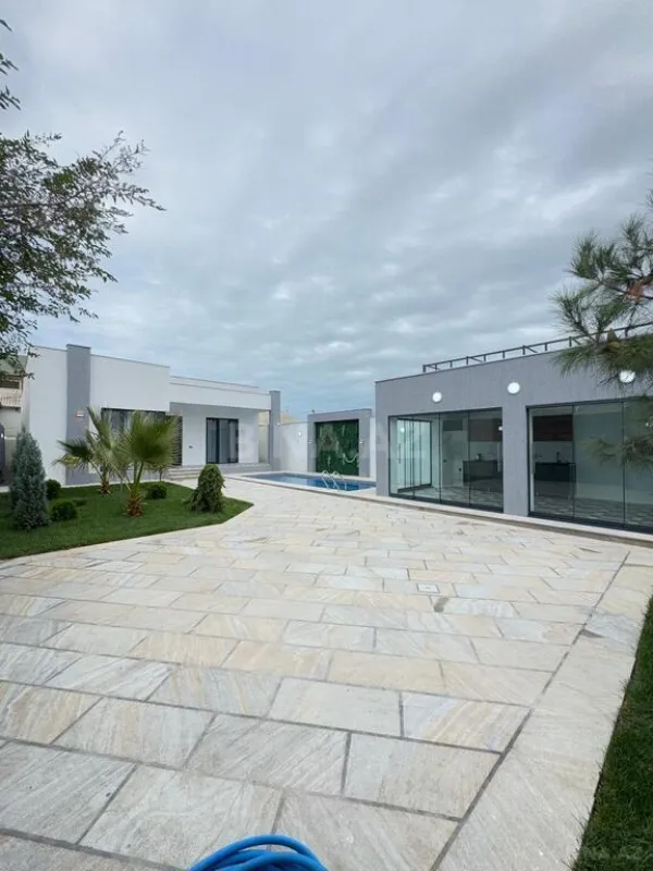 Satılır 4 otaqlı həyət evi 170 m²