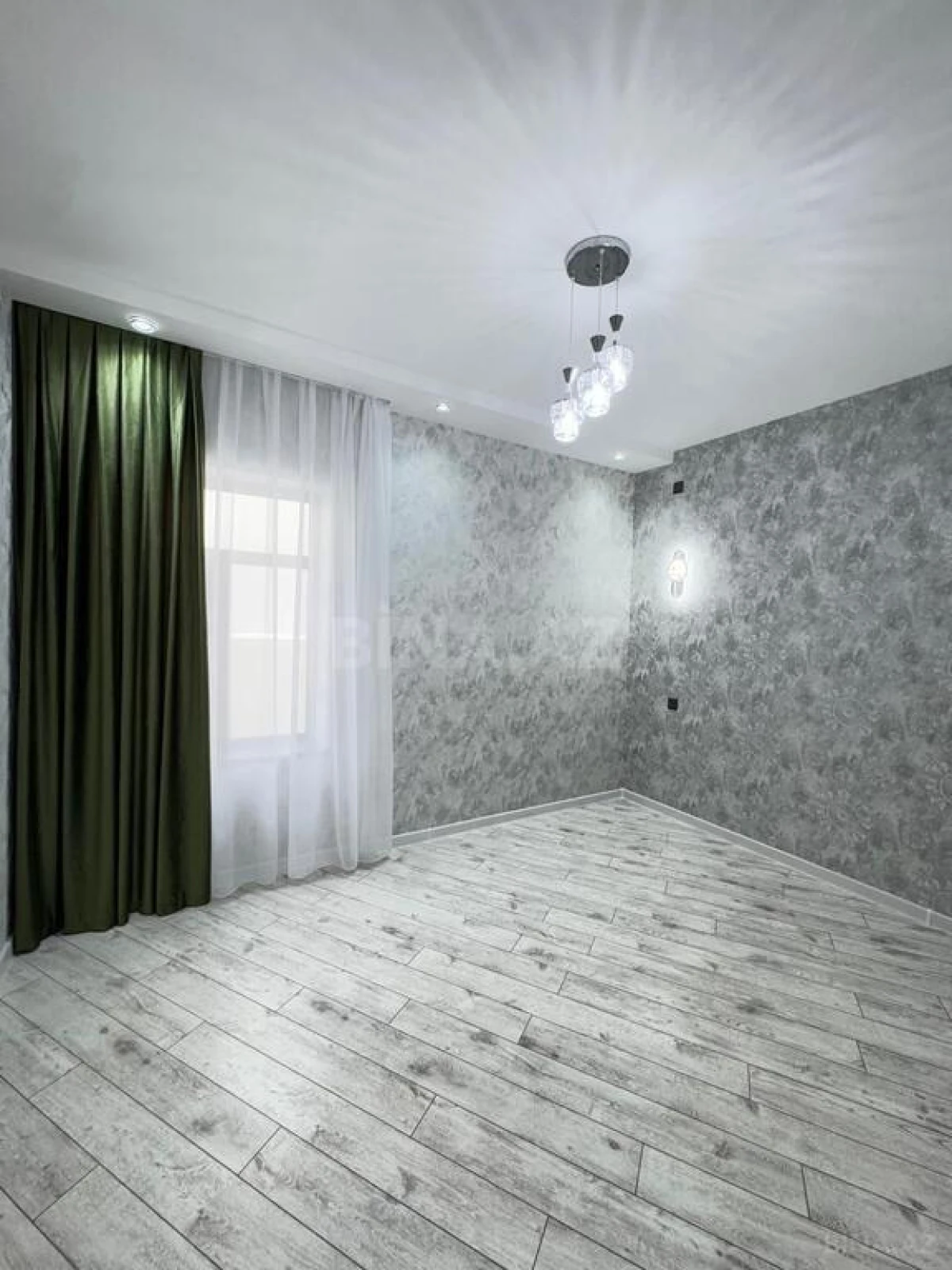 Satılır 4 otaqlı həyət evi 170 m²