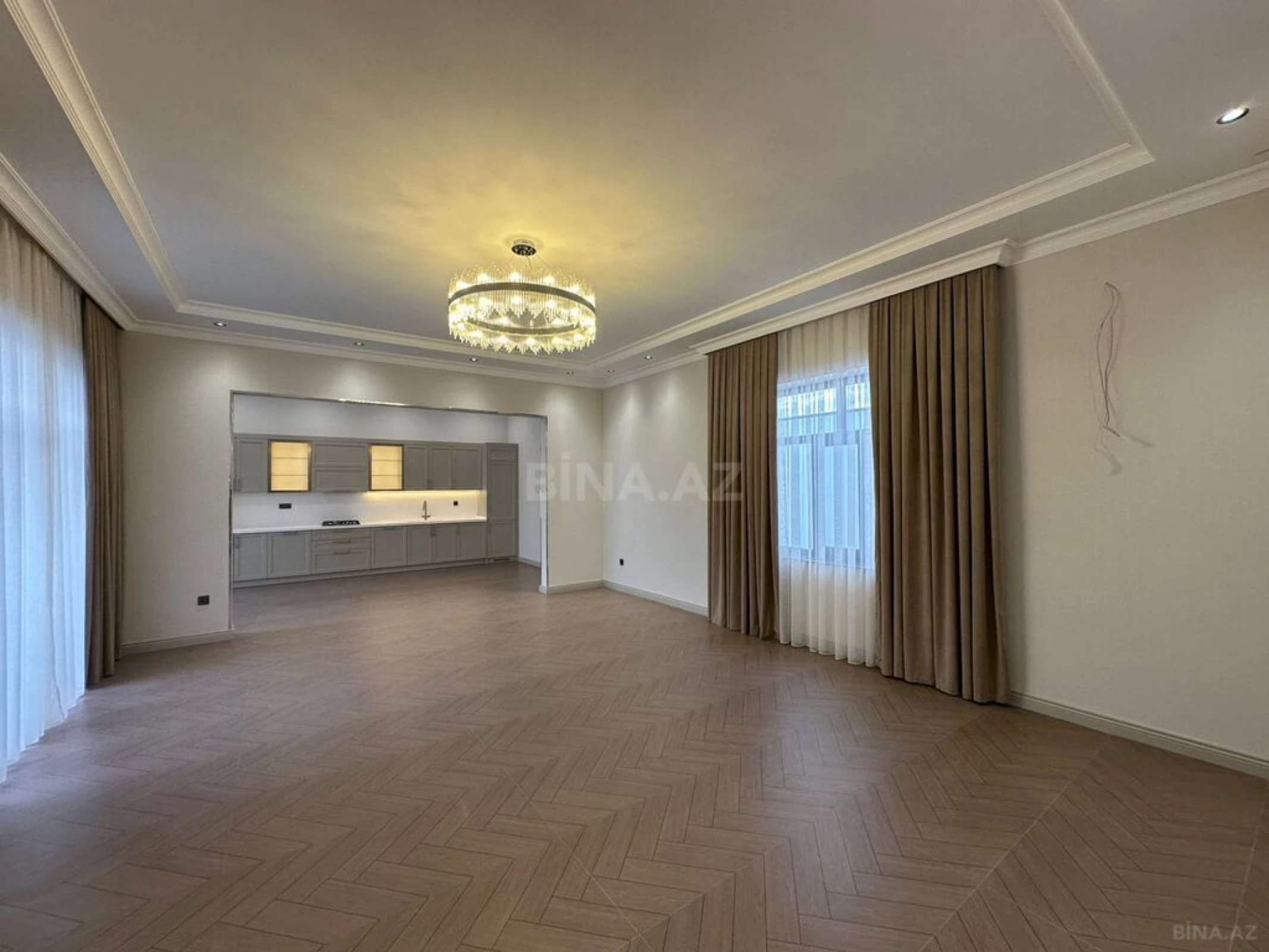 Satılır 4 otaqlı həyət evi 220 m²