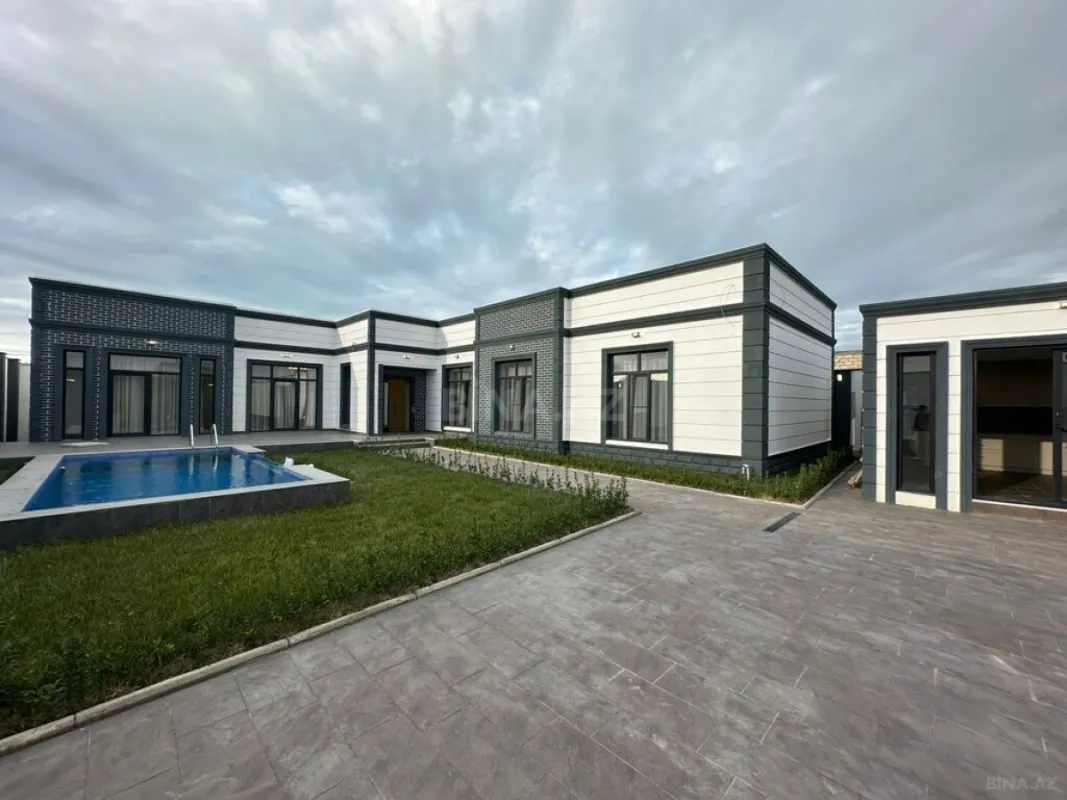 Satılır 4 otaqlı həyət evi 220 m²