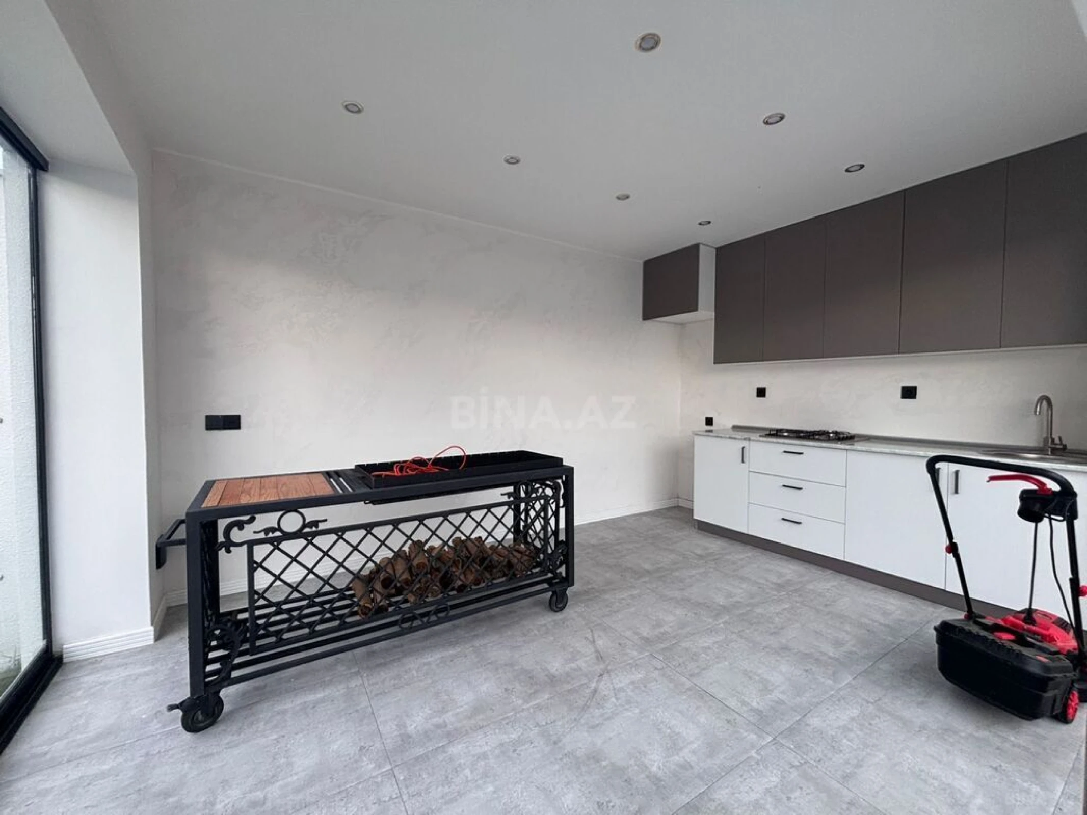 Satılır 4 otaqlı həyət evi 150 m²