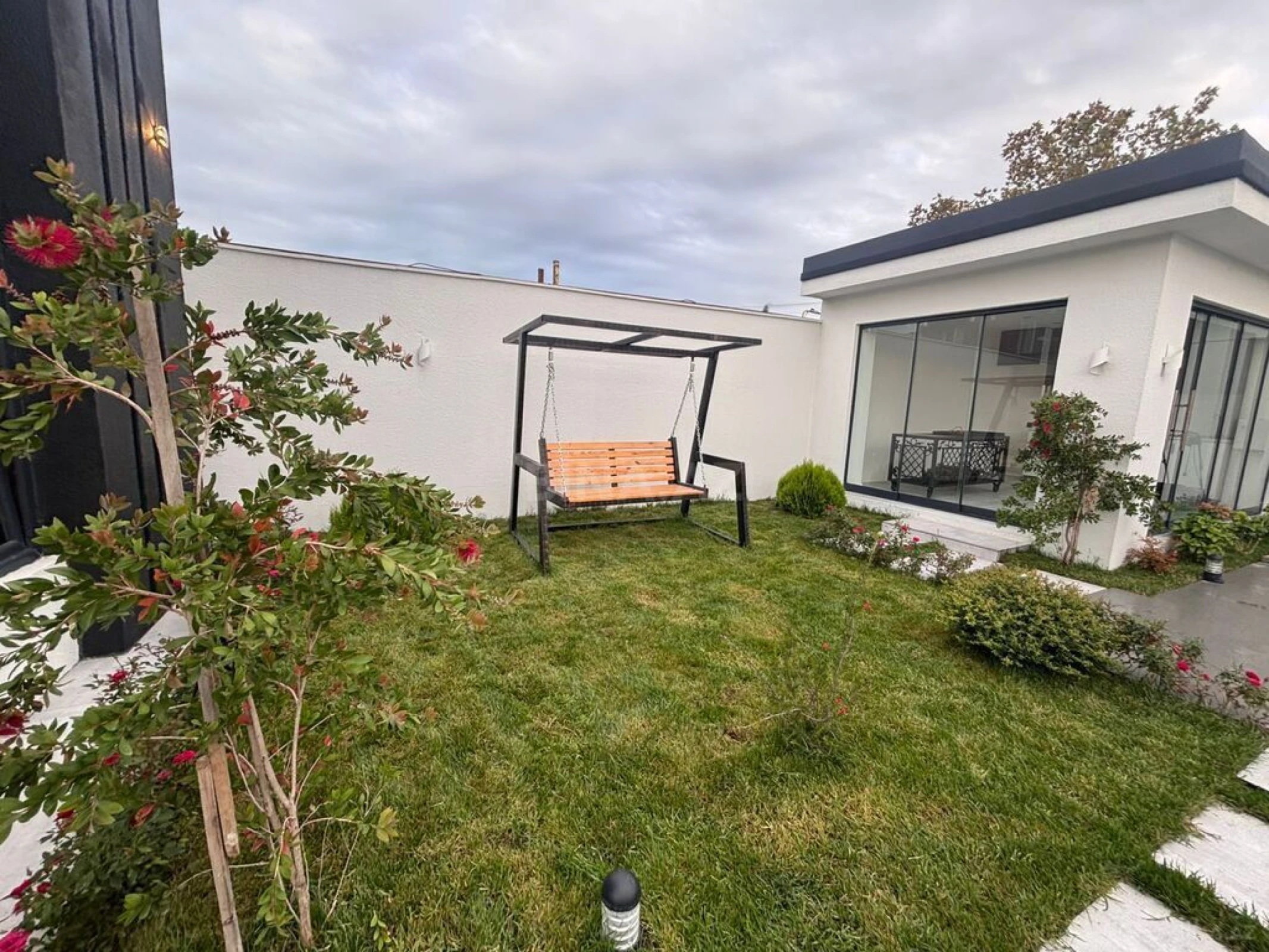 Satılır 4 otaqlı həyət evi 150 m²