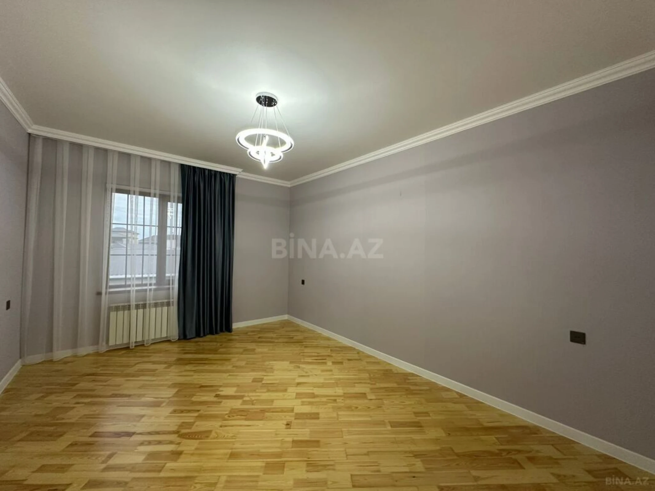 Satılır 6 otaqlı həyət evi 240 m²