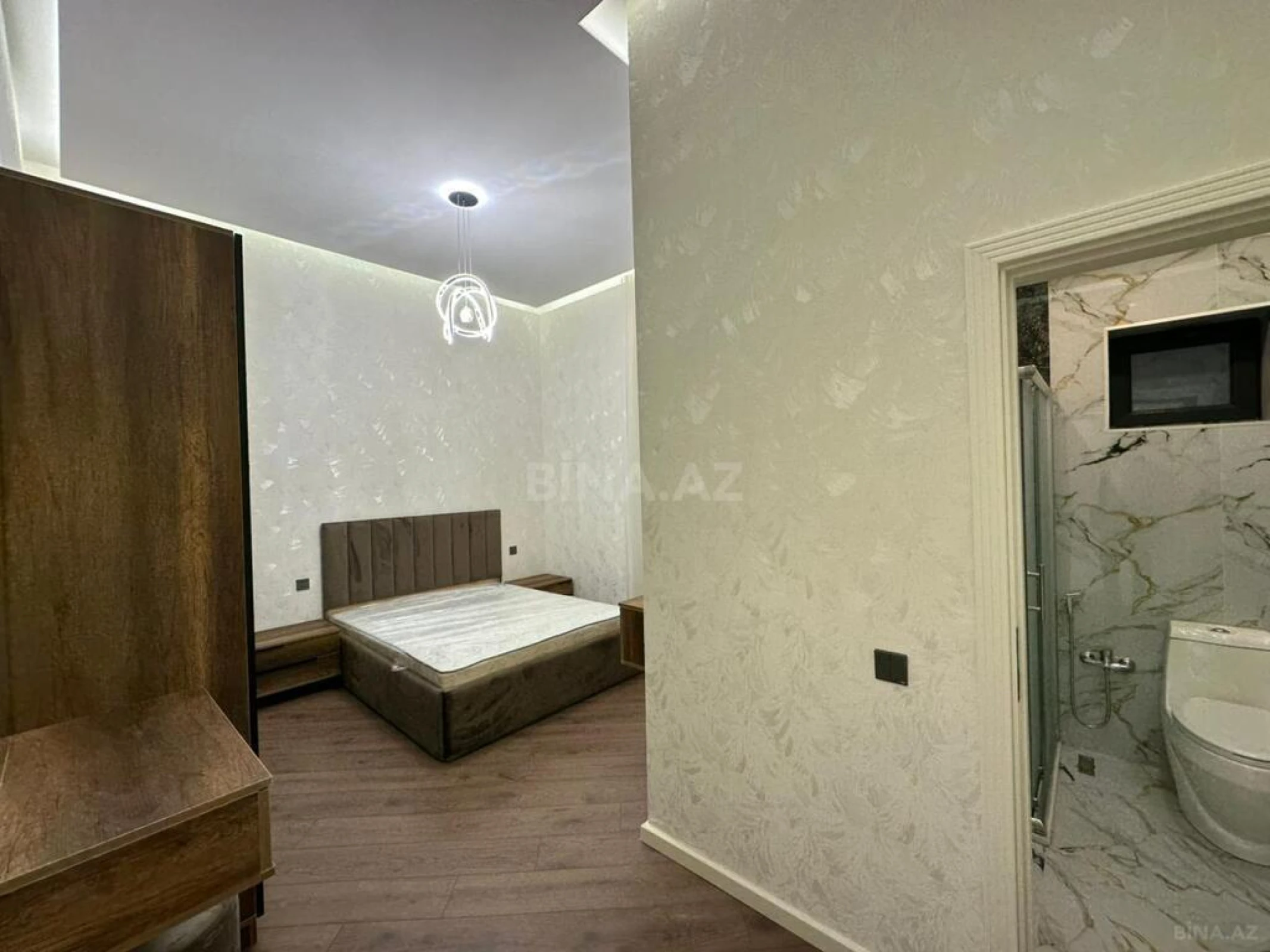 Satılır 4 otaqlı həyət evi 170 m²