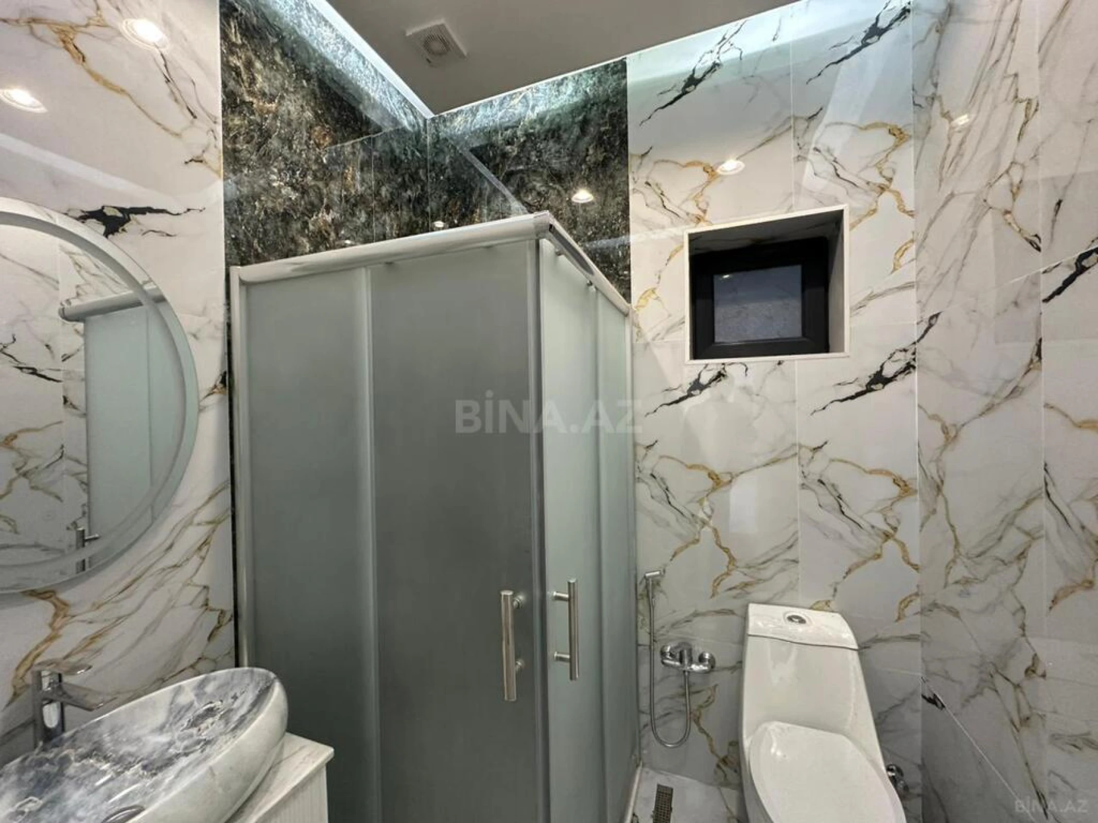 Satılır 4 otaqlı həyət evi 170 m²