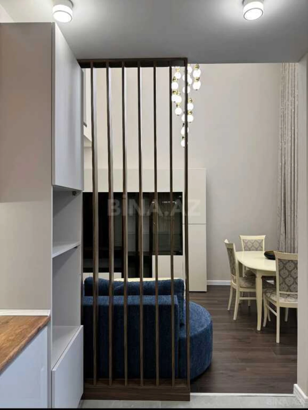 Satılır 2 otaqlı mənzil 71 m²