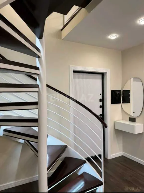 Satılır 2 otaqlı mənzil 71 m²