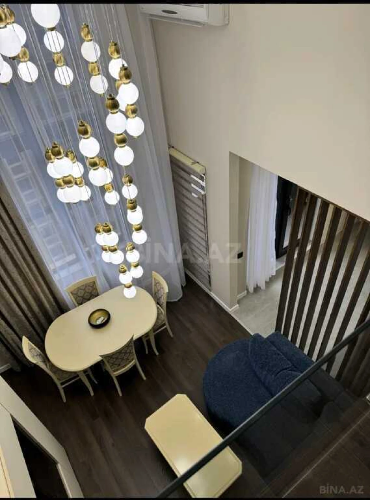 Satılır 2 otaqlı mənzil 71 m²