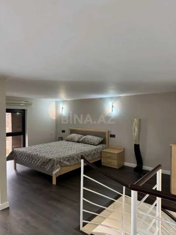 Satılır 2 otaqlı mənzil 71 m²