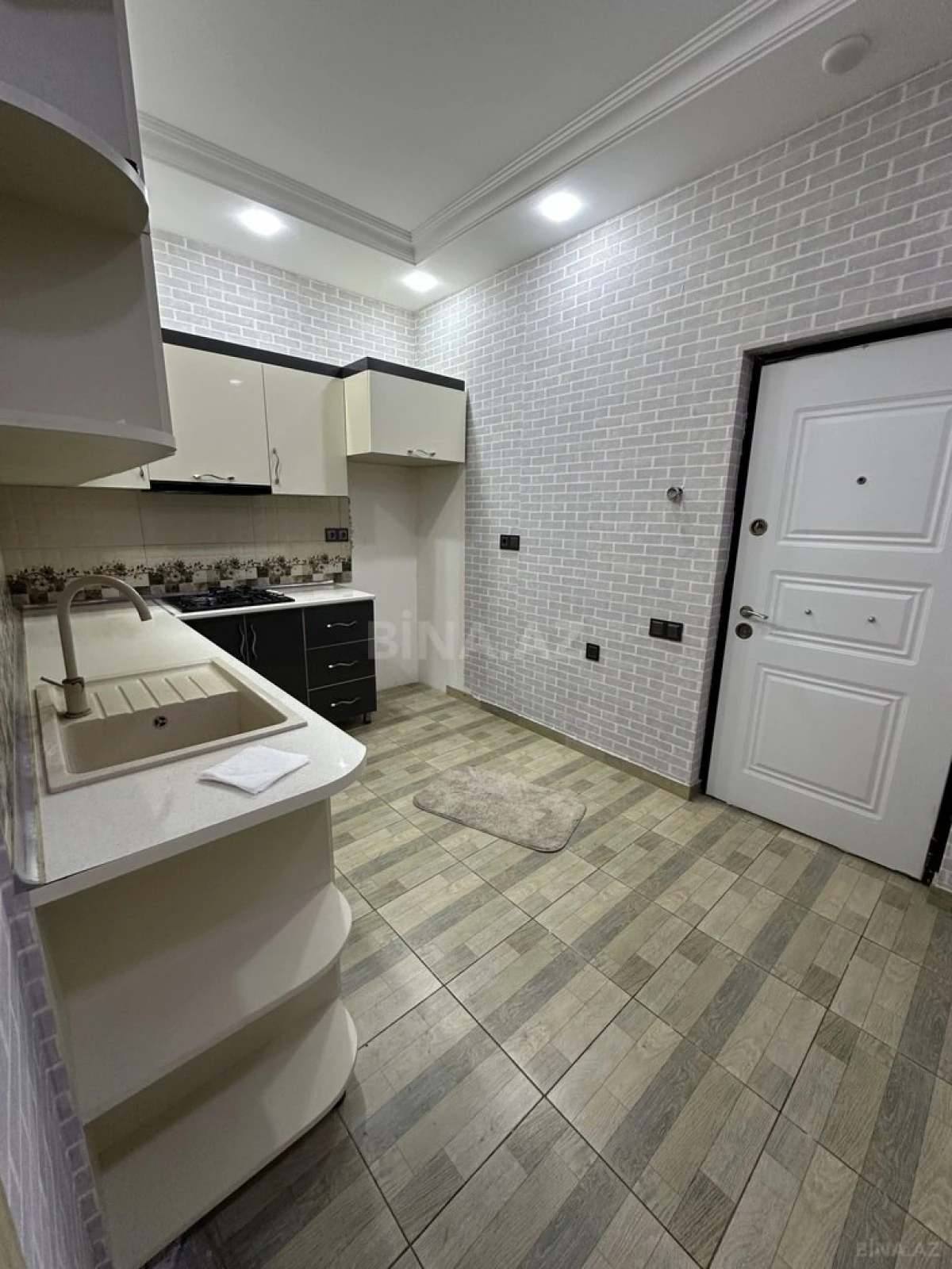 Satılır 3 otaqlı mənzil 75 m²
