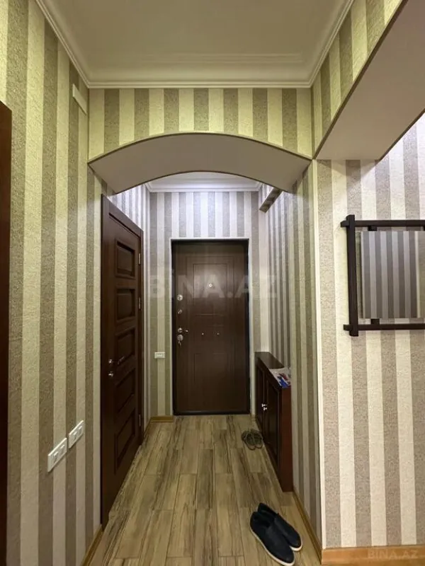 Satılır 2 otaqlı mənzil 80 m²
