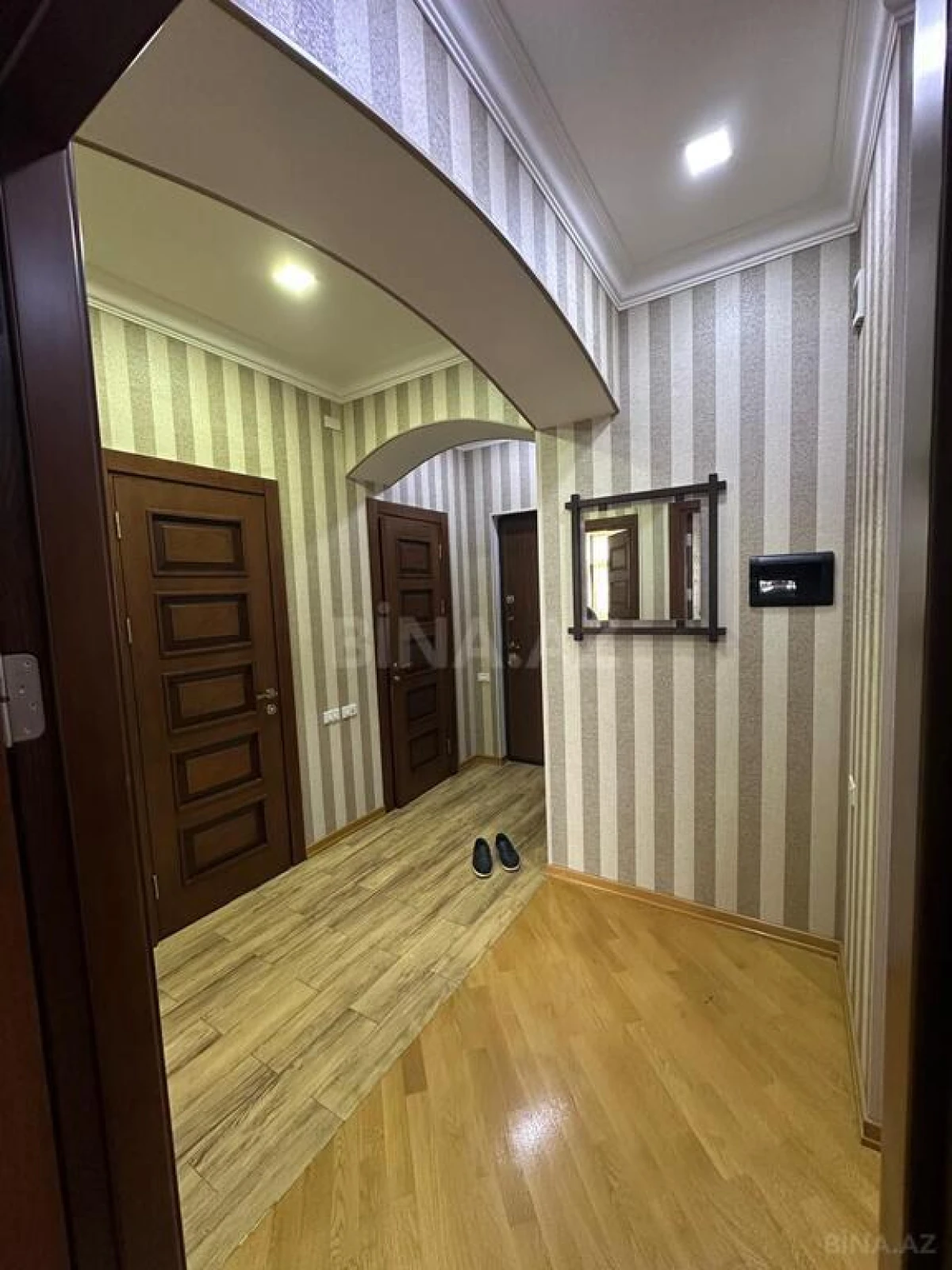 Satılır 2 otaqlı mənzil 80 m²