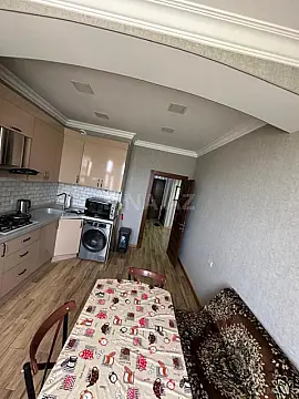 Satılır 2 otaqlı mənzil 80 m² — Bakı, Həzi Aslanov qəs. 2 otaq 80.00 m²
