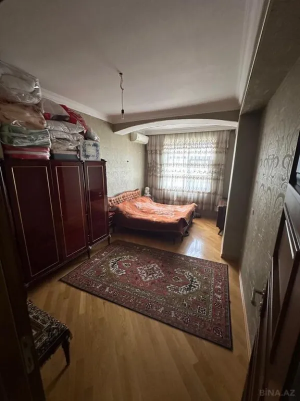 Satılır 2 otaqlı mənzil 80 m²