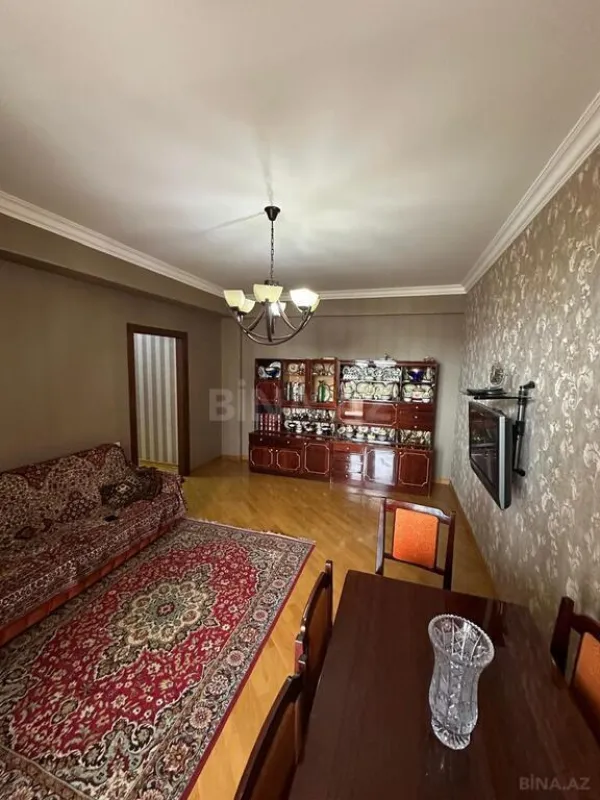 Satılır 2 otaqlı mənzil 80 m²