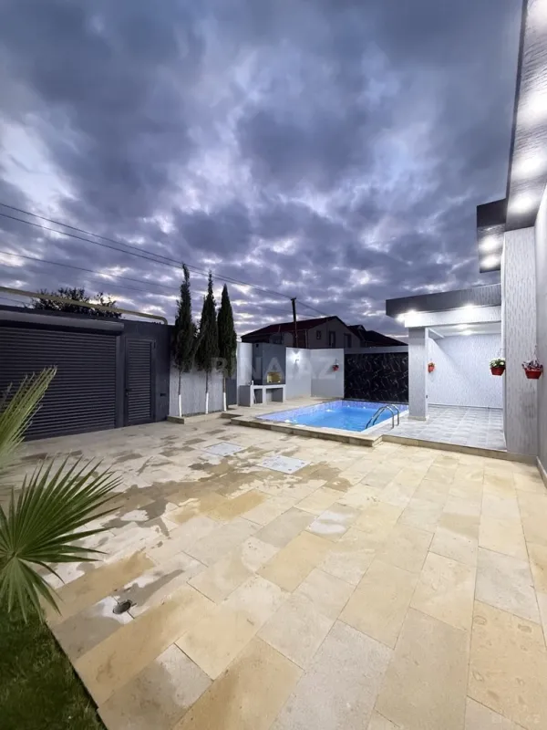 Satılır 4 otaqlı həyət evi 160 m²