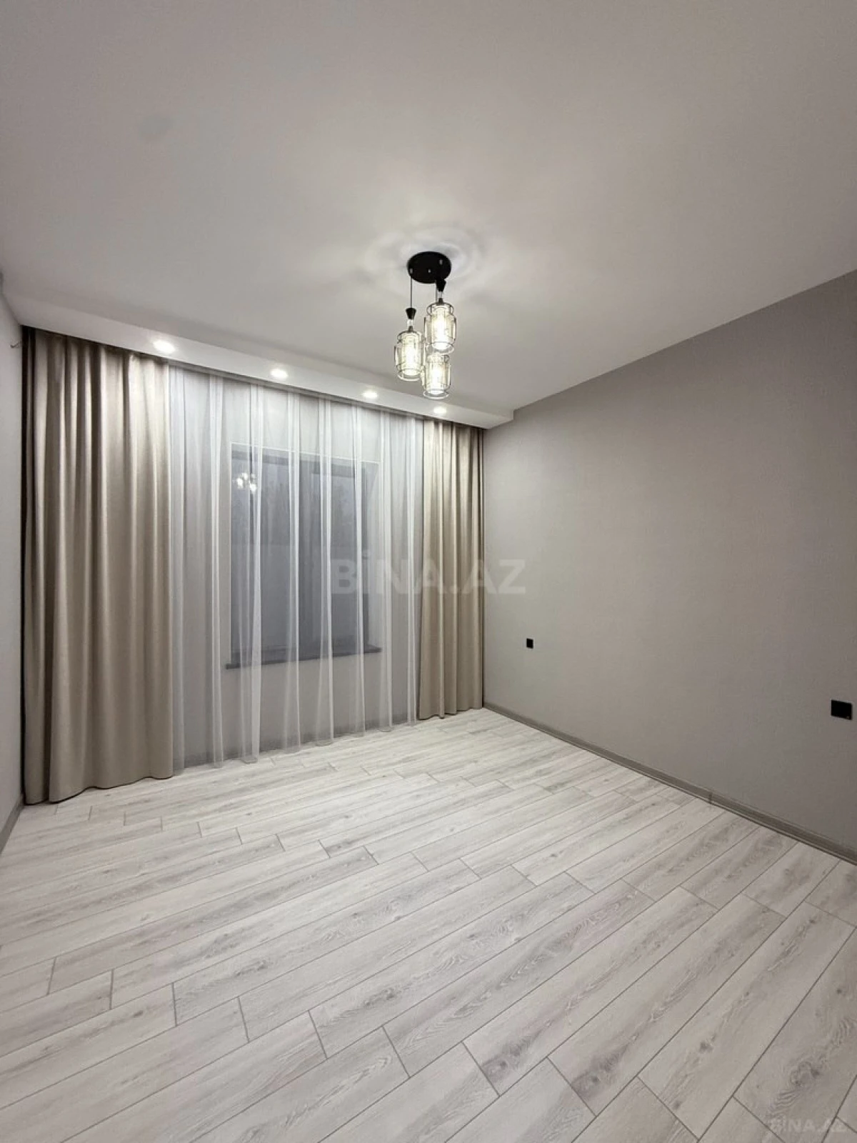 Satılır 4 otaqlı həyət evi 160 m²