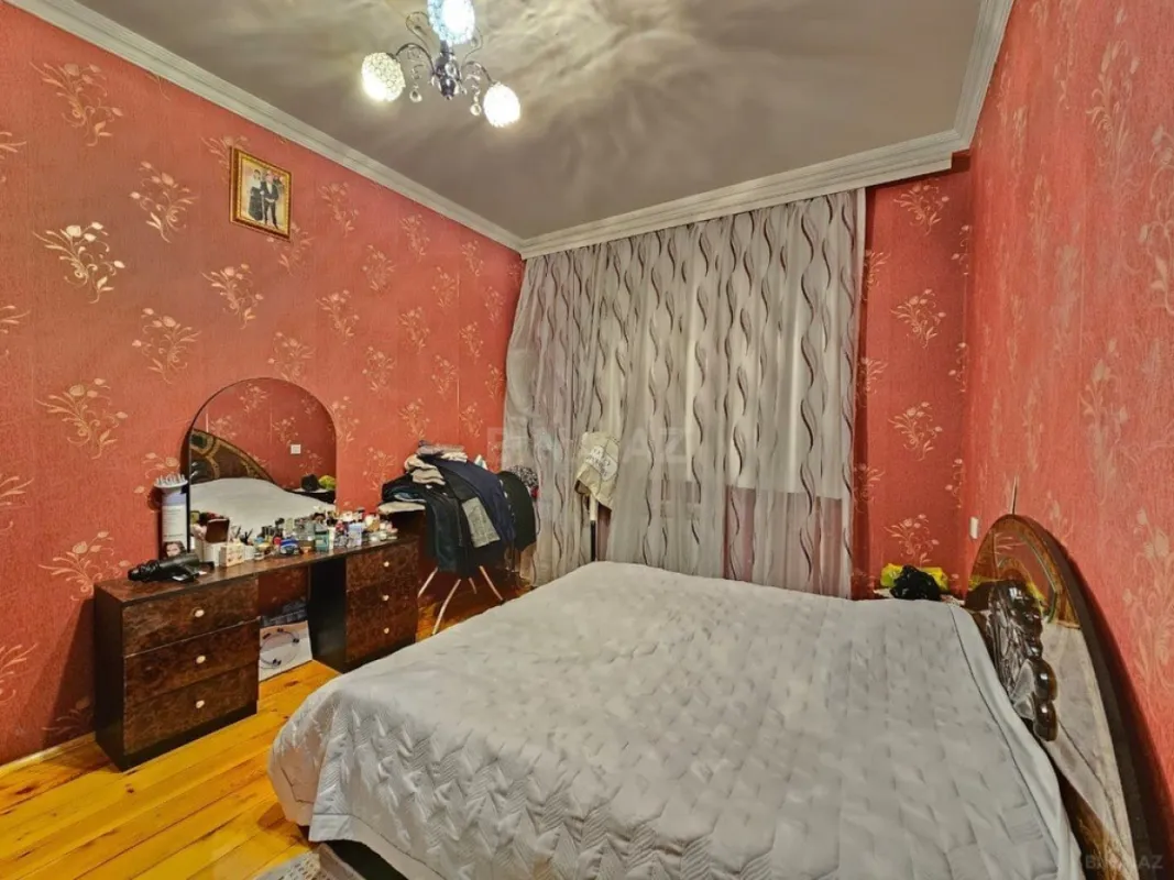 Satılır 4 otaqlı həyət evi 100 m²