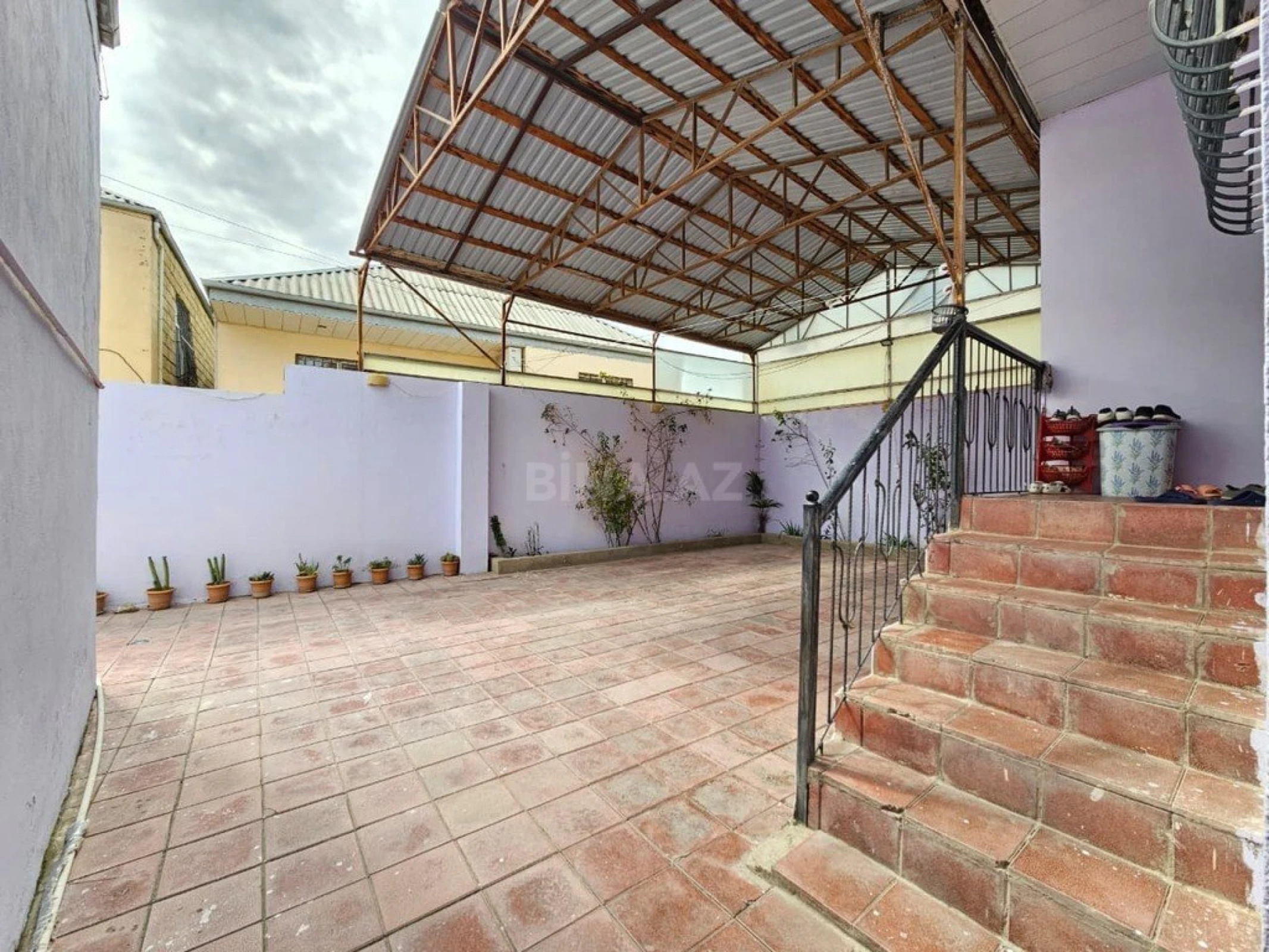 Satılır 4 otaqlı həyət evi 100 m²