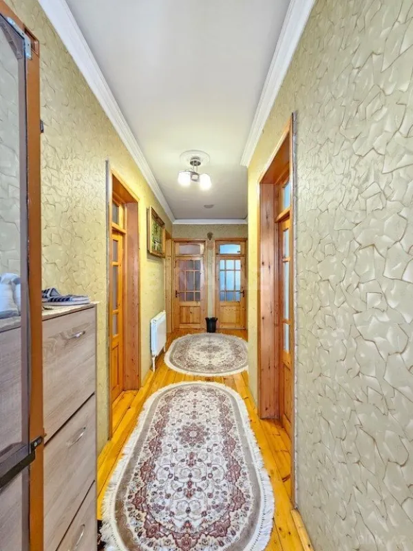 Satılır 4 otaqlı həyət evi 100 m²