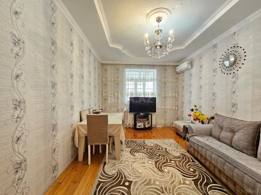 Satılır 4 otaqlı həyət evi 100 m²