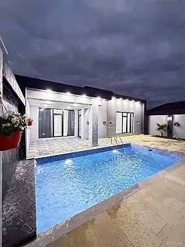 Satılır 4 otaqlı həyət evi 160 m² — Bakı, Mərdəkan 4 otaq 160.00 m²