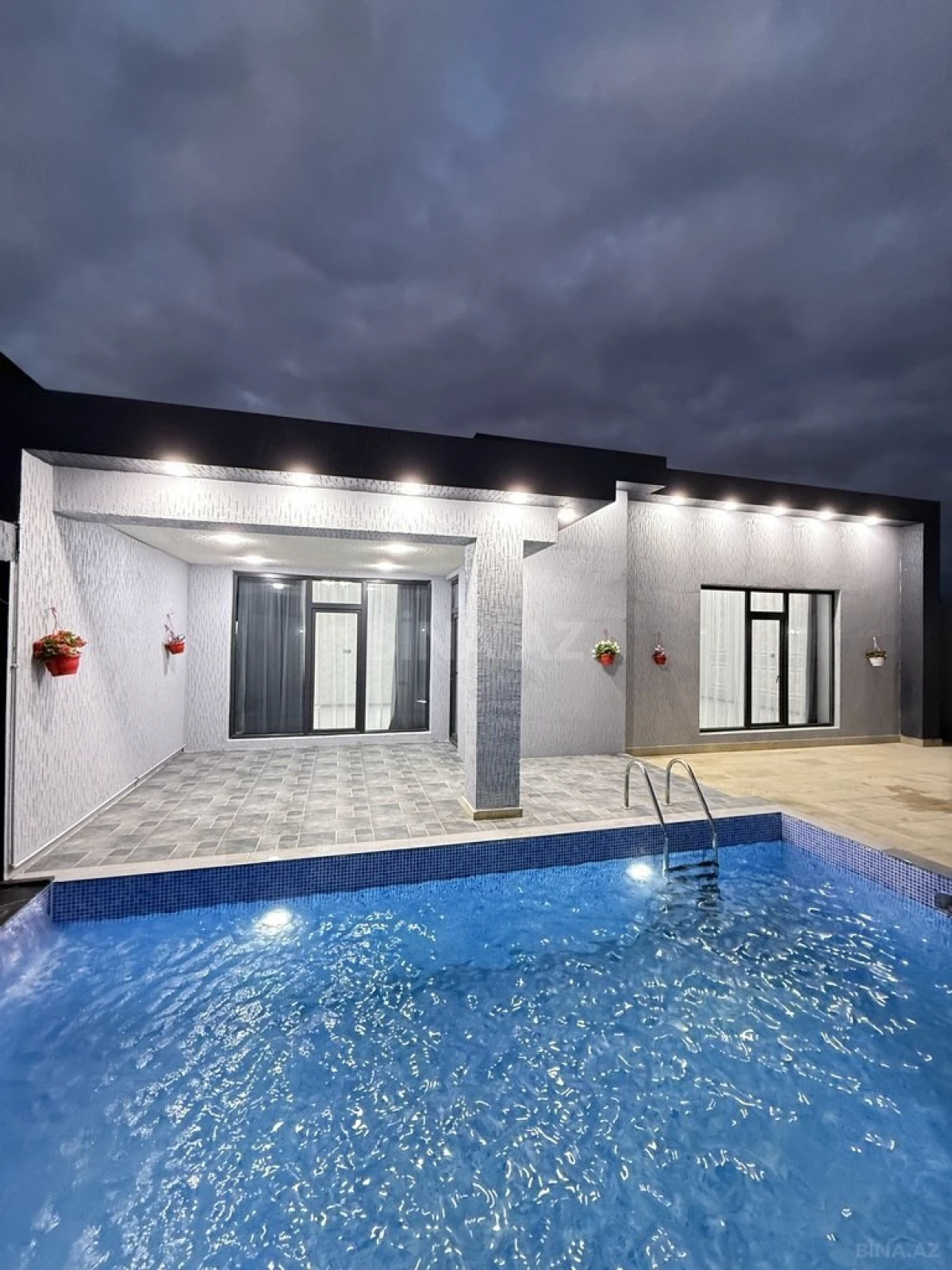 Satılır 4 otaqlı həyət evi 160 m²