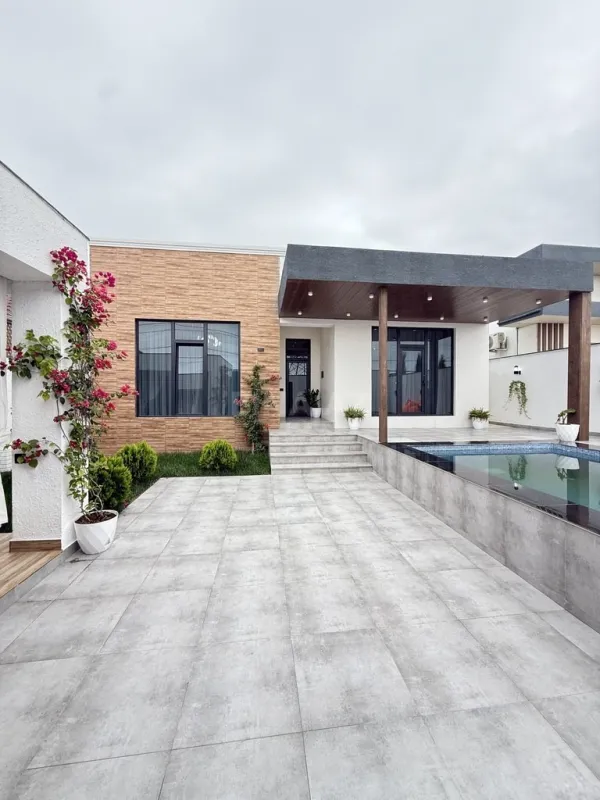 Satılır 4 otaqlı həyət evi 150 m²