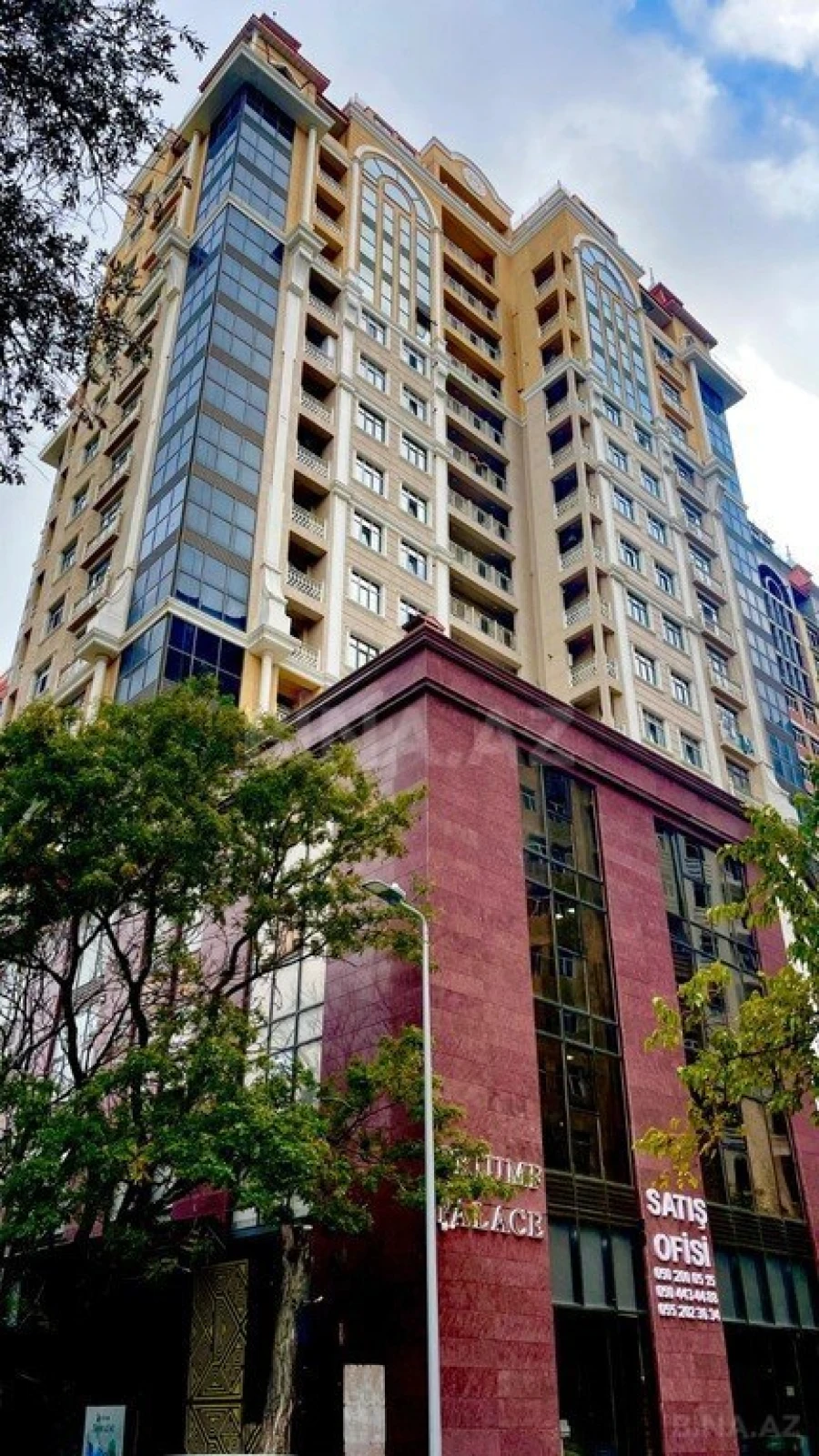 Satılır 3 otaqlı mənzil 120 m²