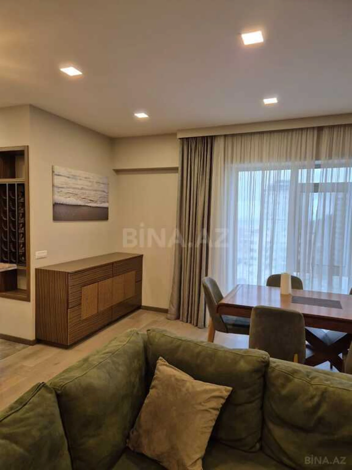 Kirayə verilir 3 otaqlı mənzil 120 m²