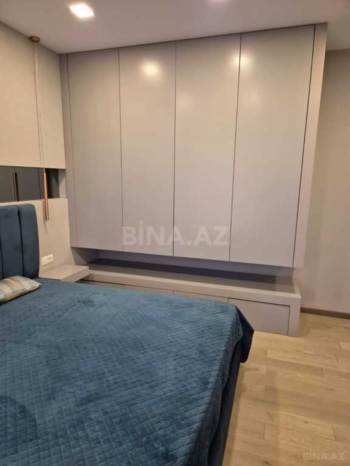 Kirayə verilir 3 otaqlı mənzil 120 m²