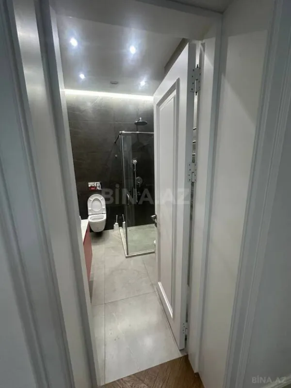 Kirayə verilir 3 otaqlı mənzil 172 m²