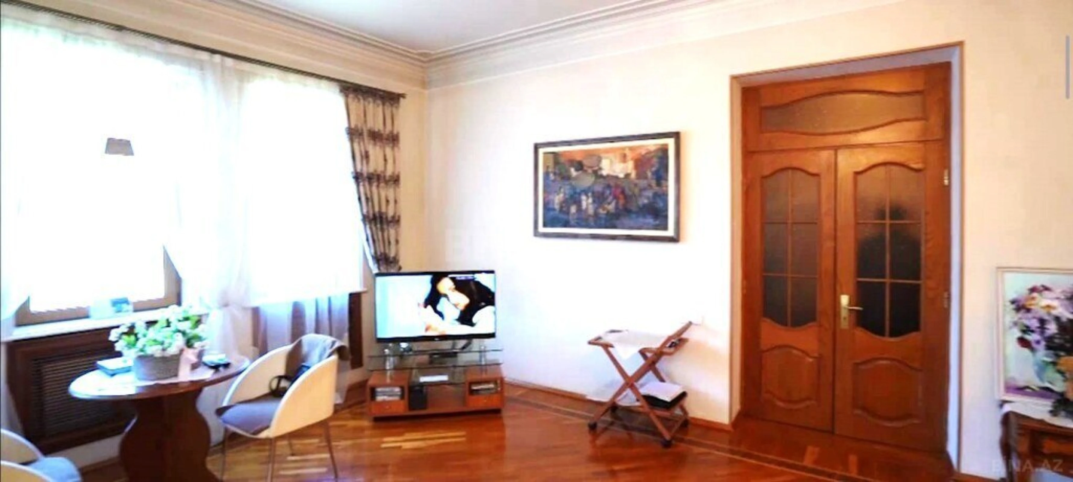 Satılır 8 otaqlı həyət evi 500 m²