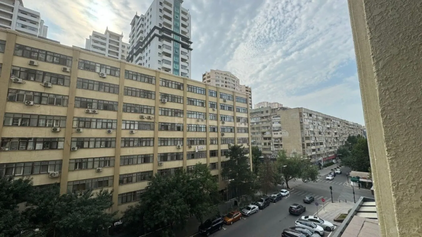 Kirayə verilir 3 otaqlı mənzil 87 m²