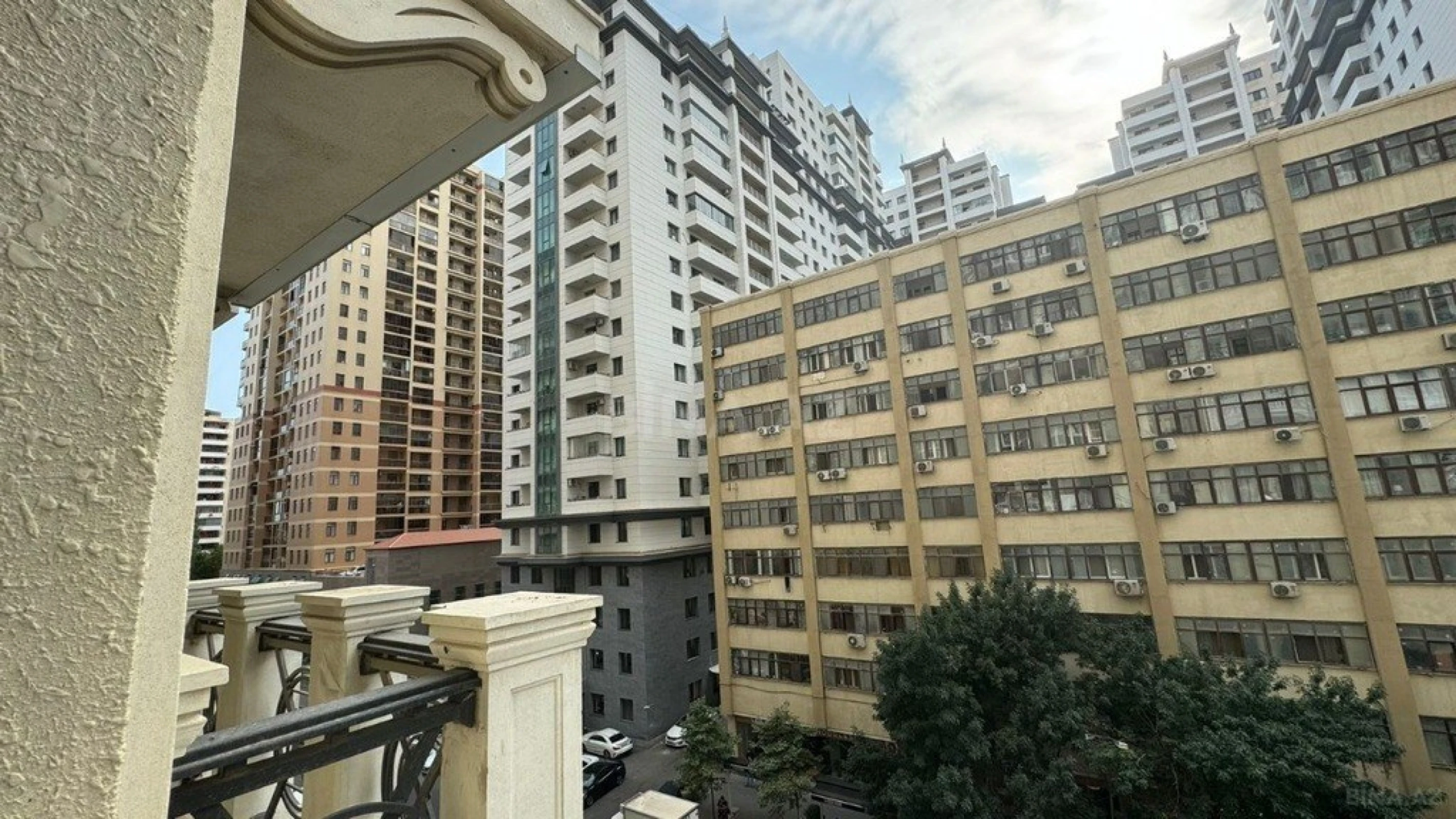 Kirayə verilir 3 otaqlı mənzil 87 m²