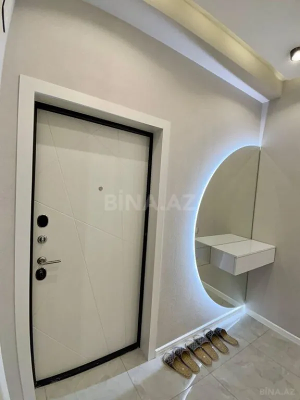 Satılır 2 otaqlı mənzil 65 m²