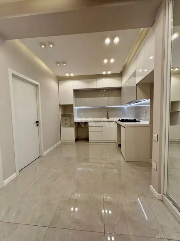 Satılır 2 otaqlı mənzil 65 m²